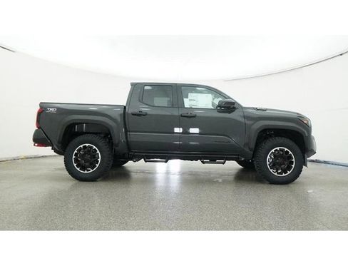New 2026 Toyota Tacoma TRD Off-Road AWD/4WD image 19