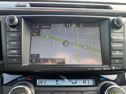 Used 2017 Toyota RAV4 Limited image 27