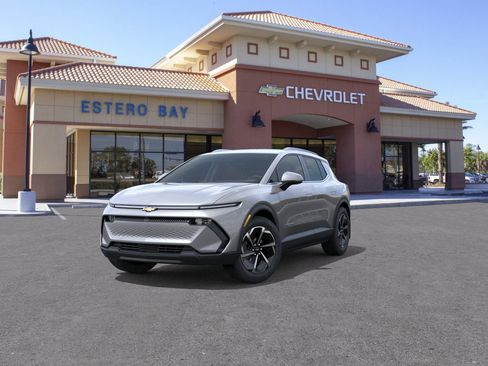 New 2026 Chevrolet Equinox EV LT image 32