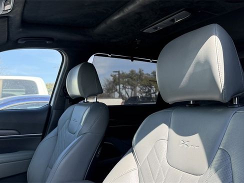 Used 2024 Kia Telluride SX Prestige X-Pro image 9