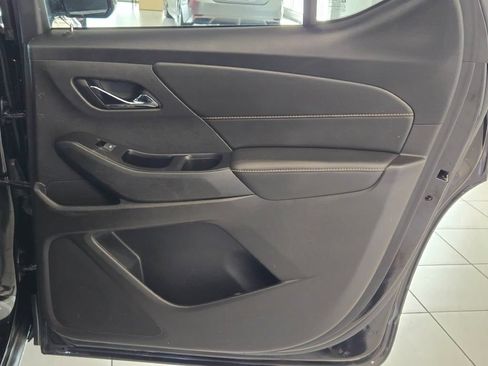 Certified 2019 Chevrolet Traverse LT FWD image 9