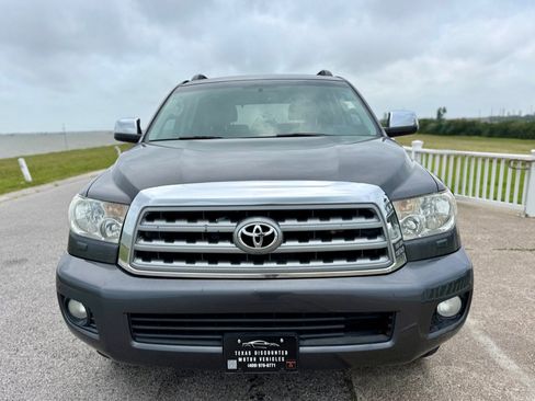 Used 2012 Toyota Sequoia Platinum AWD/4WD image 2