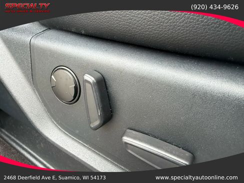 Used 2020 Ford F150 Lariat image 23