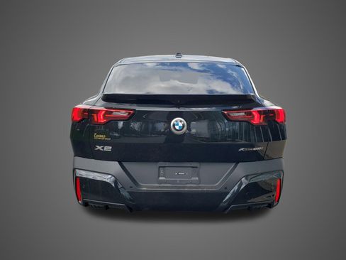 New 2026 BMW X2 xDrive28i w/ Technology Package AWD/4WD image 7