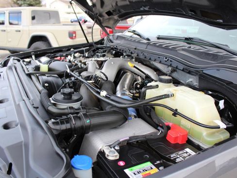 Used 2021 Ford F250 Platinum w/ FX4 Off-Road Package image 23