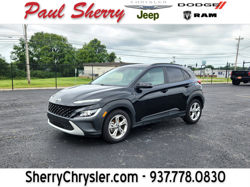 Used 2023 Hyundai Kona SEL w/ Cargo Package FWD image 1
