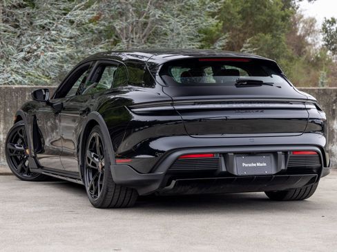 New 2025 Porsche Taycan 4S image 3