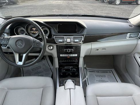 Used 2014 Mercedes-Benz E 350 Sedan image 22