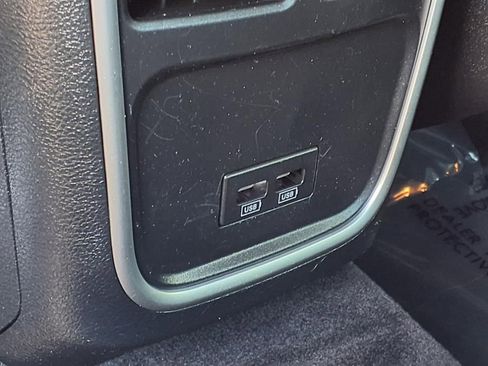 Used 2017 Dodge Charger SXT image 23