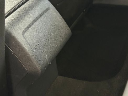 Used 2025 Volkswagen Jetta SE image 24