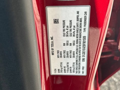 Used 2025 Tesla Model 3 Long Range RWD image 37