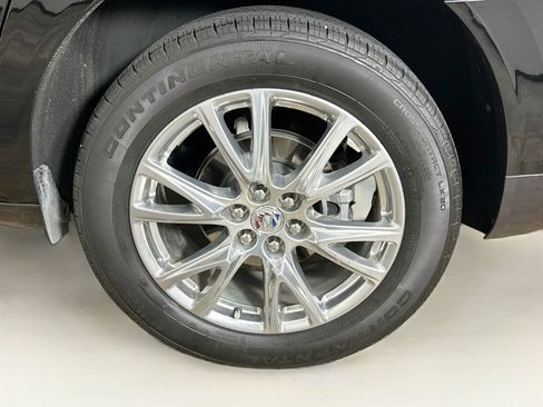 Used 2023 Buick Enclave Essence w/ Experience Buick Package FWD image 11
