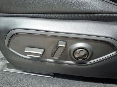 Used 2024 Jeep Grand Cherokee L Altitude image 7