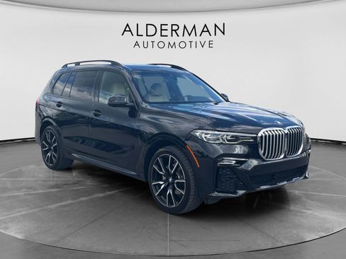 Used 2022 BMW X7 xDrive40i w/ M Sport Package AWD/4WD image 7