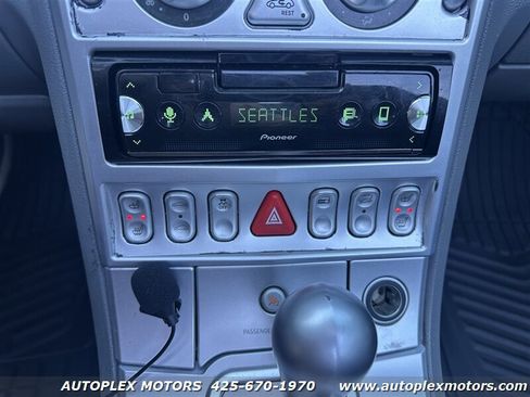 Used 2008 Chrysler Crossfire Limited image 16