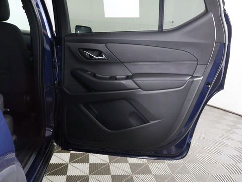 Used 2023 Chevrolet Traverse LT FWD image 27