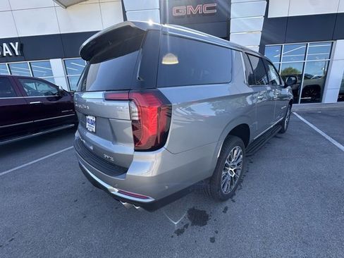 New 2026 GMC Yukon XL Denali w/ LPO, Floor Liner Package image 4