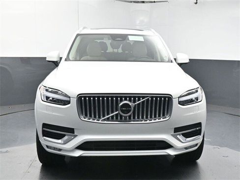 New 2025 Volvo XC90 B6 Plus w/ Protection Package Premier image 2