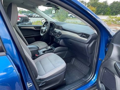 Used 2022 Ford Escape S FWD image 32