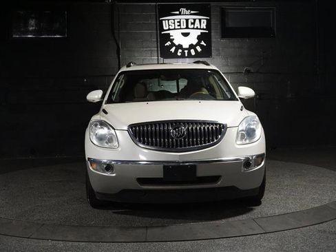 Used 2009 Buick Enclave CXL w/ Entertainment Package #2 image 8