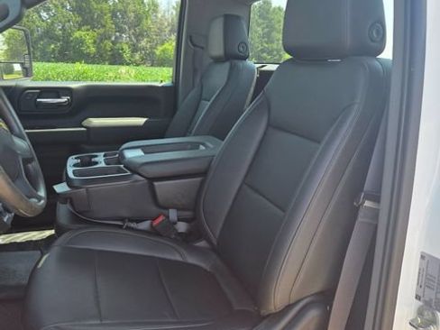 Used 2022 Chevrolet Silverado 2500 W/T w/ WT Fleet Convenience Package AWD/4WD image 4