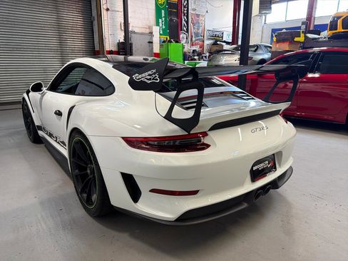 Used 2019 Porsche 911 GT3 RS RWD image 8