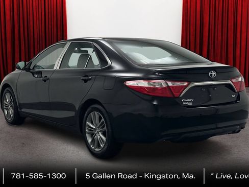 Used 2016 Toyota Camry SE w/ Moonroof Package FWD image 7