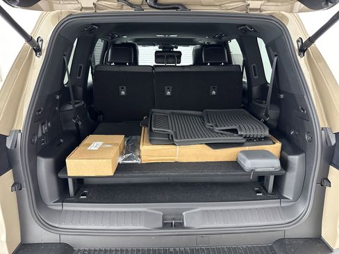 New 2025 Lexus LX 700h Overtrail image 29