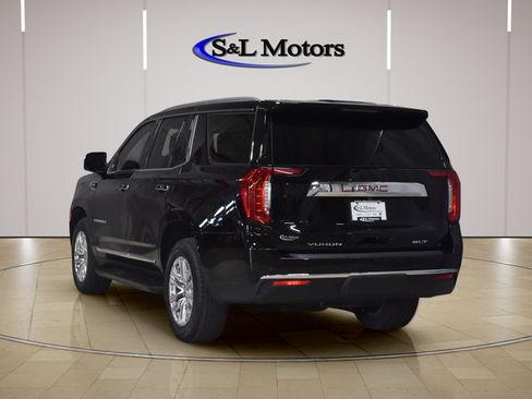 Used 2024 GMC Yukon SLT w/ SLT Premium Package AWD/4WD image 6