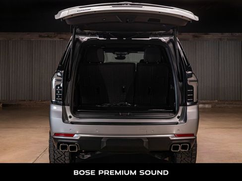 Used 2025 Chevrolet Tahoe High Country w/ Sun And Tow Package AWD/4WD image 9