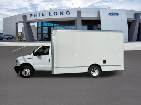 New 2024 Ford E-450 and Econoline 450 Super Duty w/ Driver's Safety Package RWD image 4