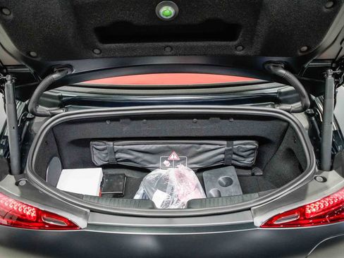 New 2026 Mercedes-Benz SL 63 AMG S e Performance 4MATIC image 11