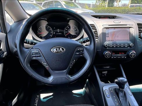 Used 2015 Kia Forte EX w/ EX Premium Package FWD image 7