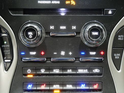 Used 2020 Lincoln Nautilus Reserve w/ Equipment Group 202A image 19