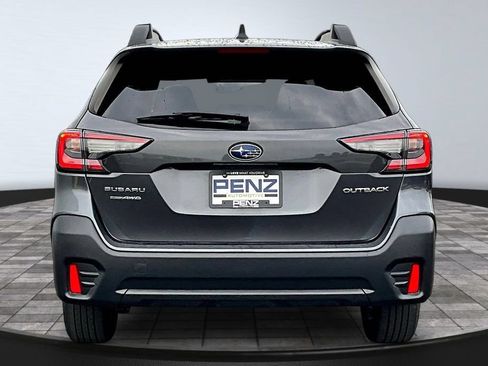 Used 2021 Subaru Outback Premium AWD/4WD image 5