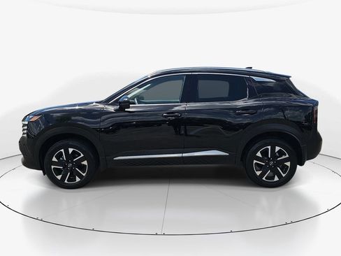 Used 2025 Nissan Kicks SR FWD image 10