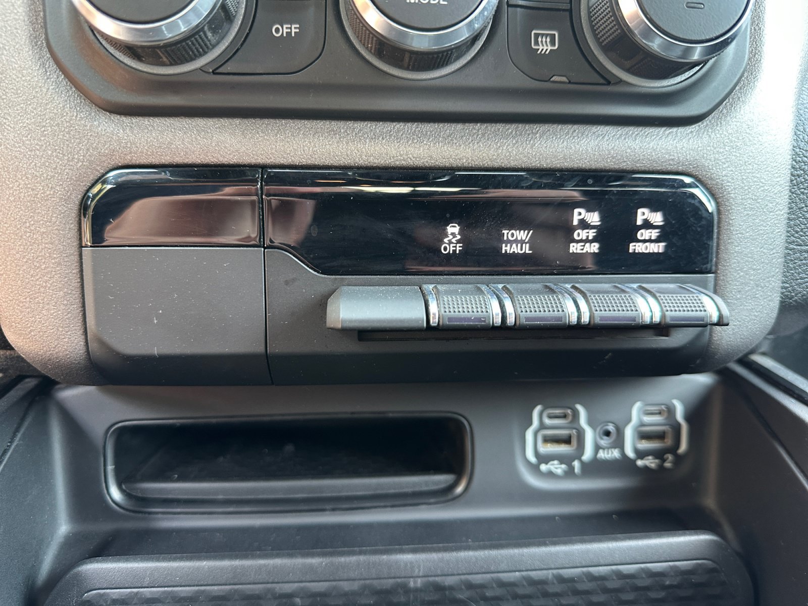 Used 2023 RAM 1500 Big Horn AWD/4WD image 29