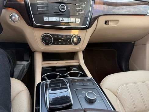Used 2017 Mercedes-Benz GLS 450 4MATIC image 18