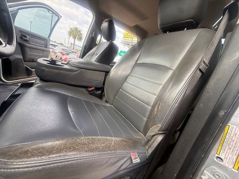 Used 2018 RAM 3500 Tradesman w/ Chrome Appearance Group image 22