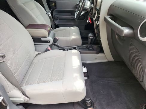 Used 2009 Jeep Wrangler Unlimited Sahara w/ Dual Top Group AWD/4WD image 23