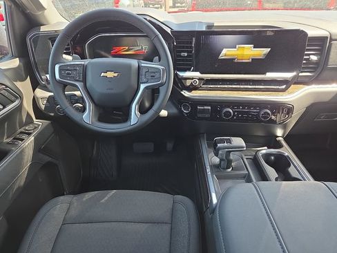 New 2026 Chevrolet Silverado 1500 LT w/ Z71 Off-Road Package AWD/4WD image 7