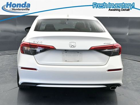 Used 2023 Honda Civic Sport image 8
