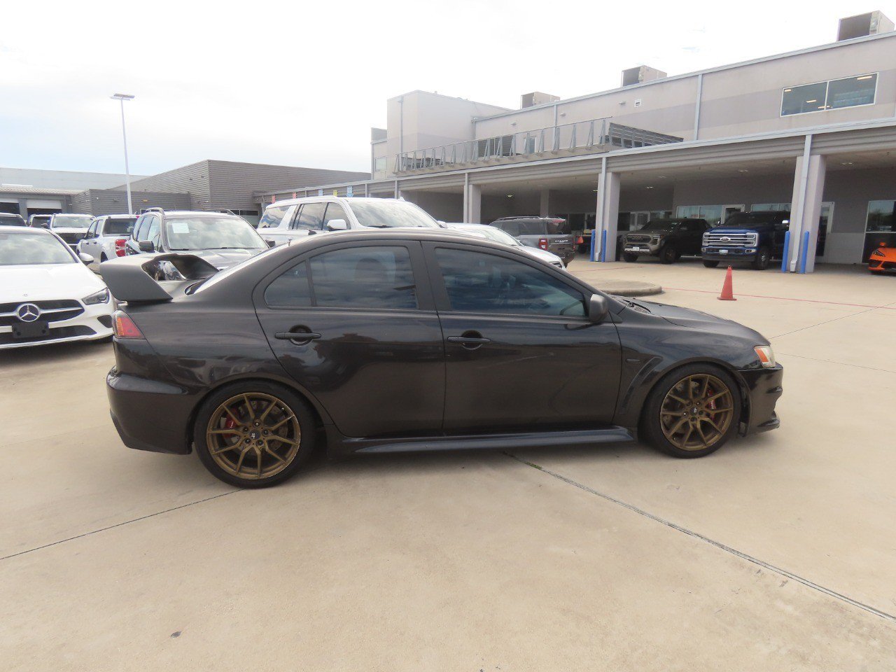 Used 2011 Mitsubishi Lancer Evolution MR AWD/4WD image 9