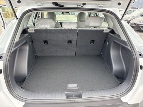 New 2026 Hyundai Kona SE image 16