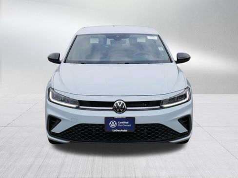 Used 2025 Volkswagen Jetta Sport FWD image 2