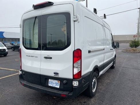Used 2019 Ford Transit 250 148 Medium Roof image 5