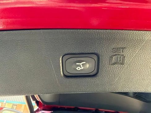 Used 2021 Ford Edge ST-Line AWD/4WD image 24