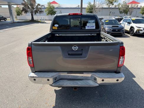 Used 2016 Nissan Frontier SV w/ SV Value Truck Package image 5