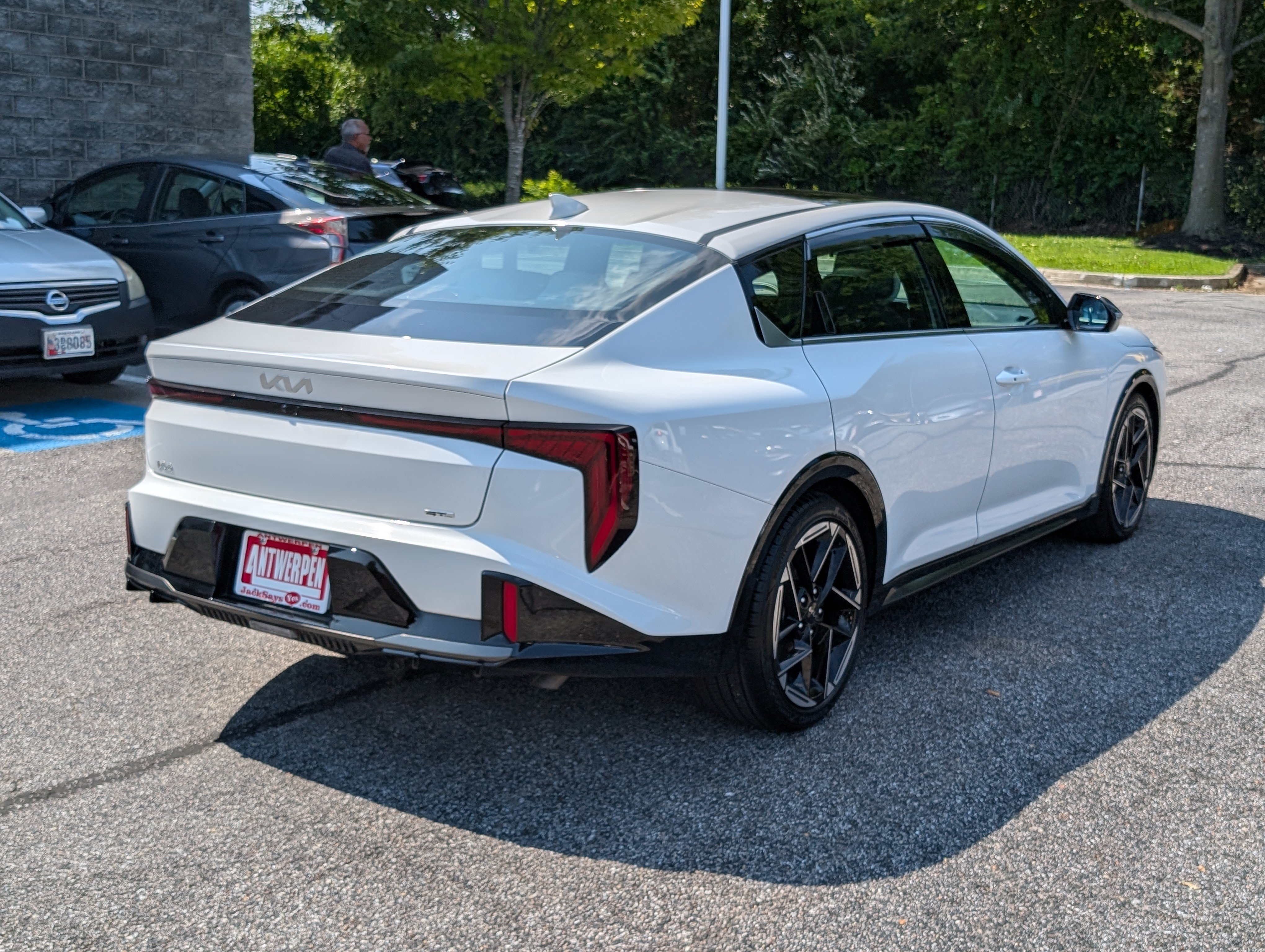 Used 2025 Kia K4 GT-Line w/ GT-Line Premium Package FWD image 3