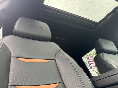 Used 2023 GMC Sierra 1500 AT4 w/ AT4 Premium Package image 17